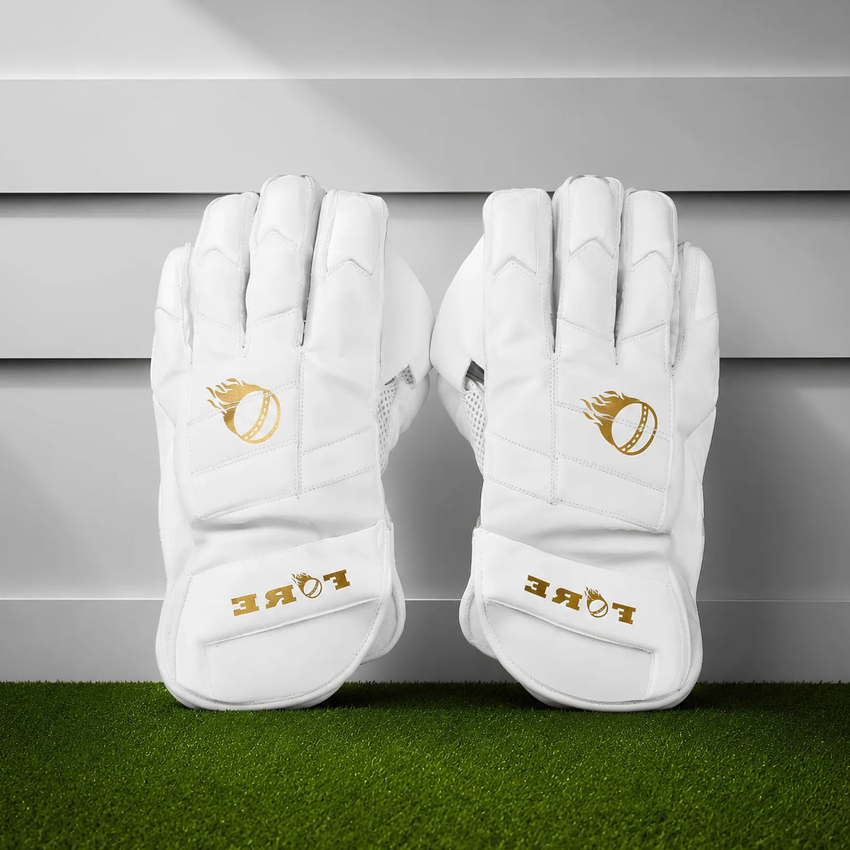 Cricket Keeping Gloves (White)