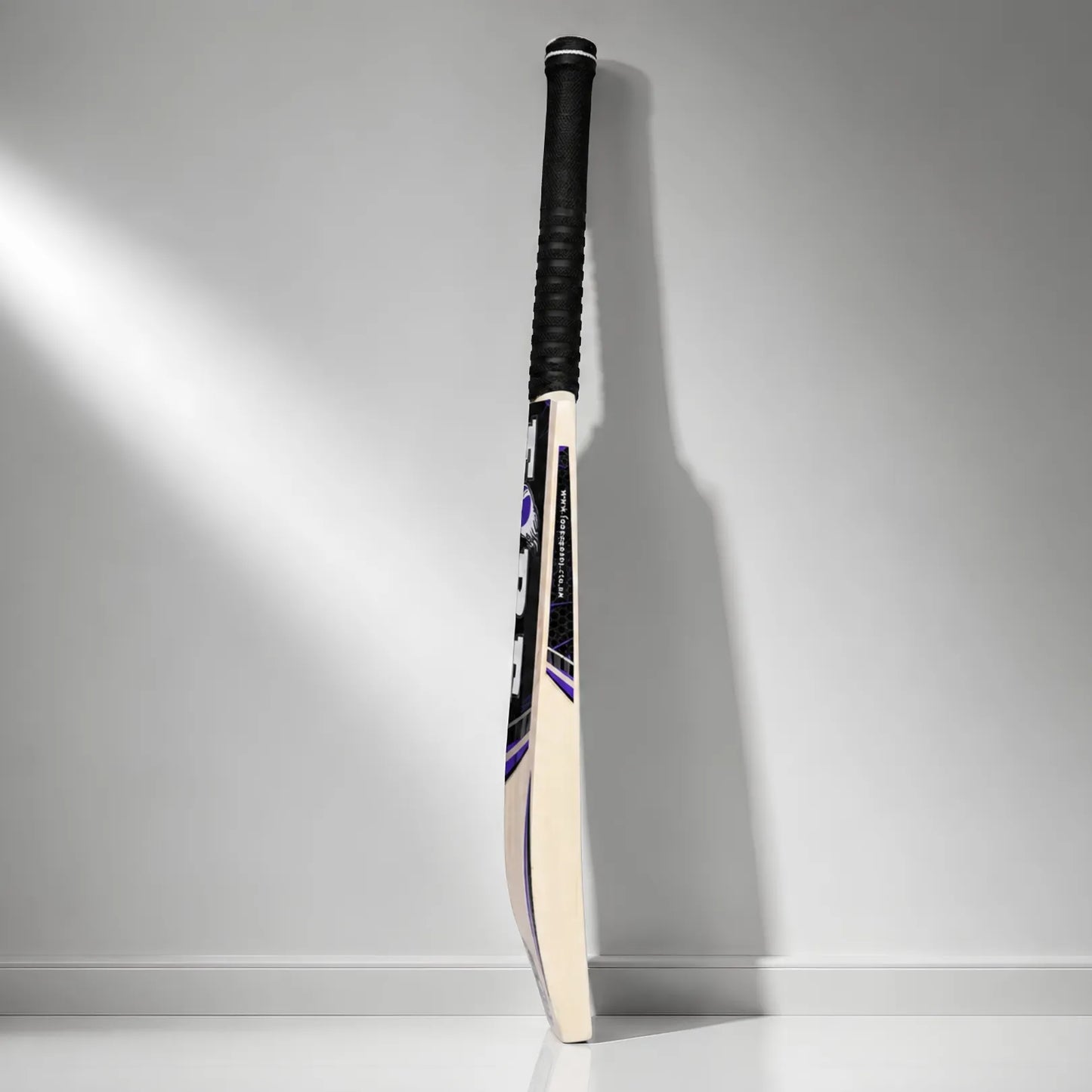 English Willow Tornado Cricket Bat