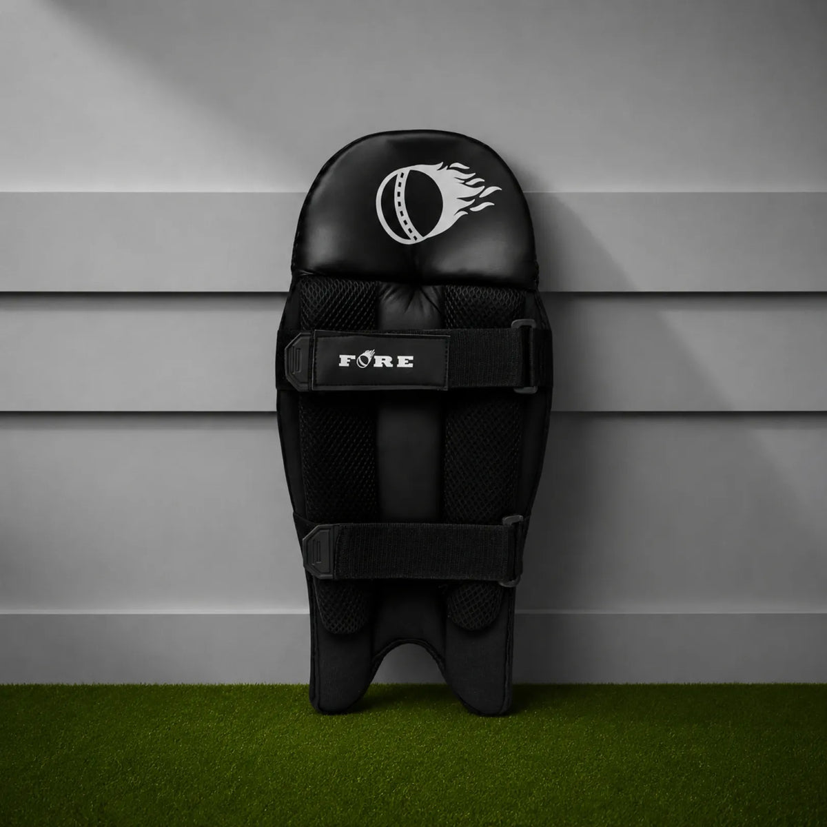 Cricket Keeping Pad (Black)
