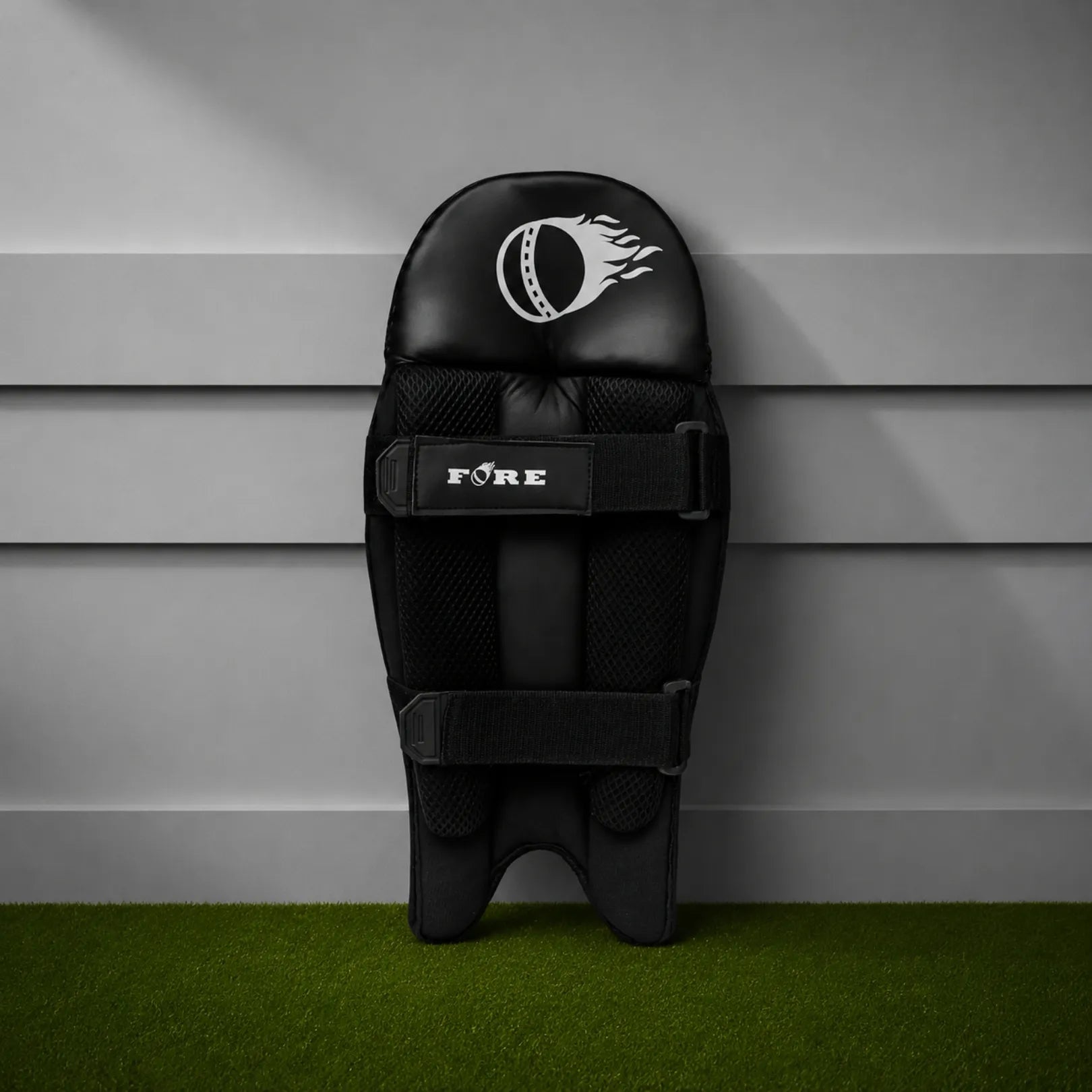 Cricket Keeping Pad (Black)