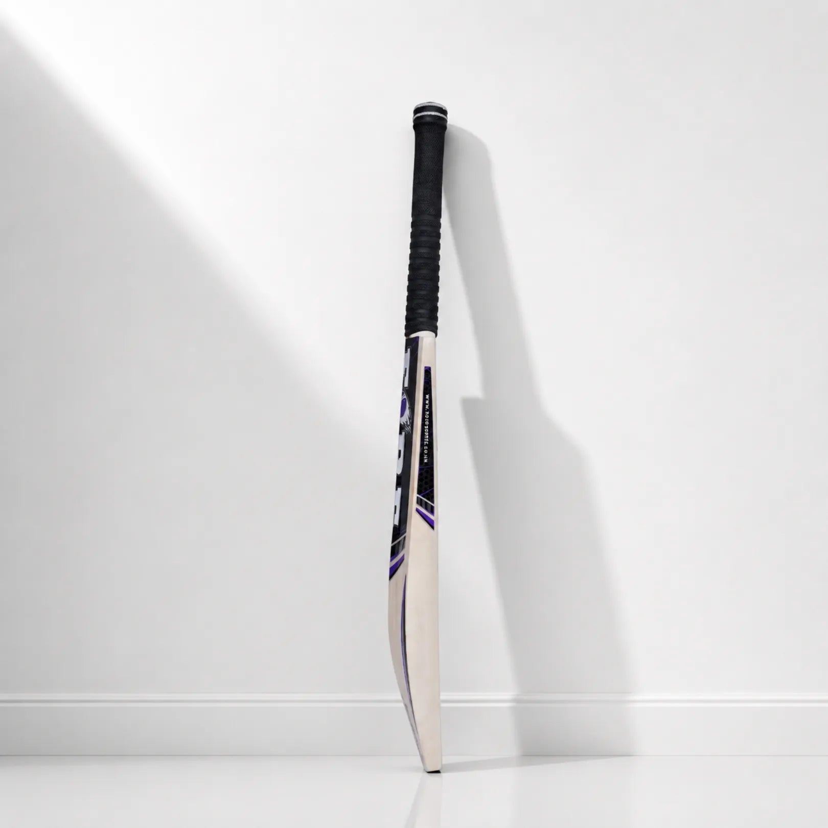 English Willow Tornado Cricket Bat