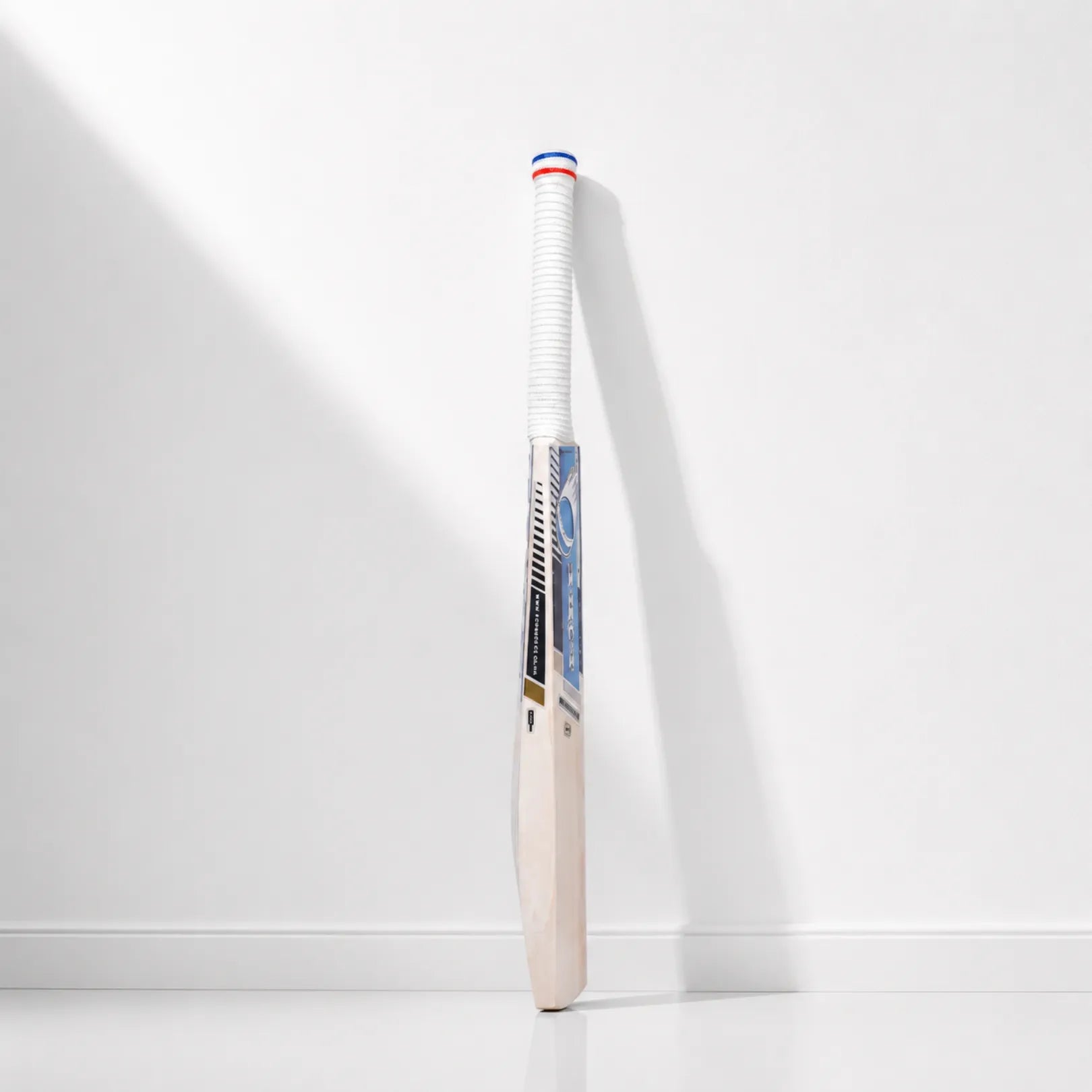 English Willow Hurricane Cricket Bat