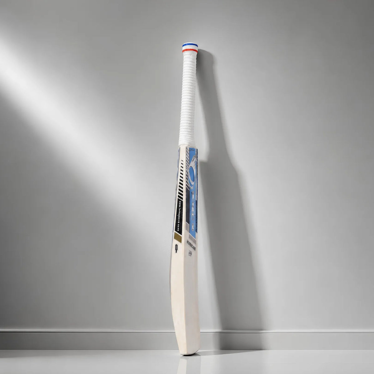 English Willow Hurricane Cricket Bat