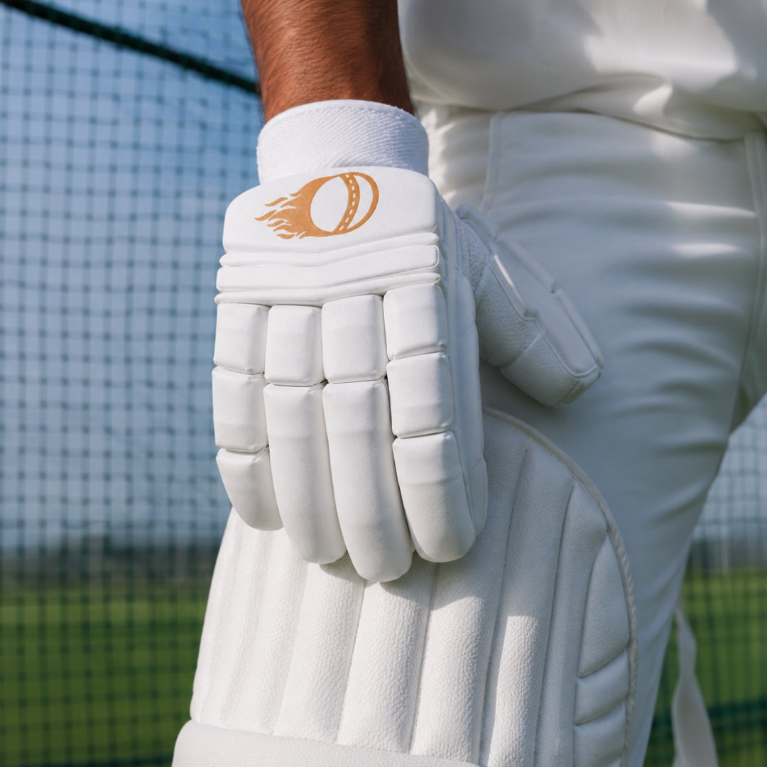 Junior Batting Gloves (White)